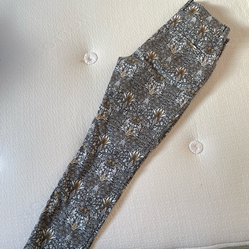 Morris & Co x H&M pants William Morris pattern size 6 EUC